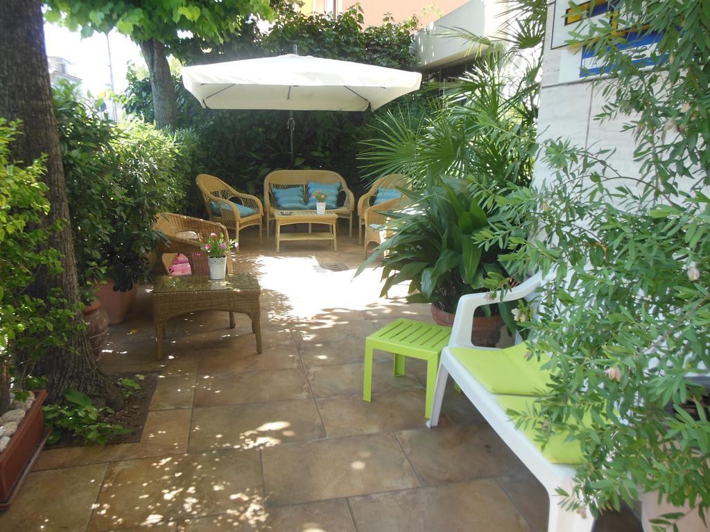 Hotel Edy Rimini Extérieur photo