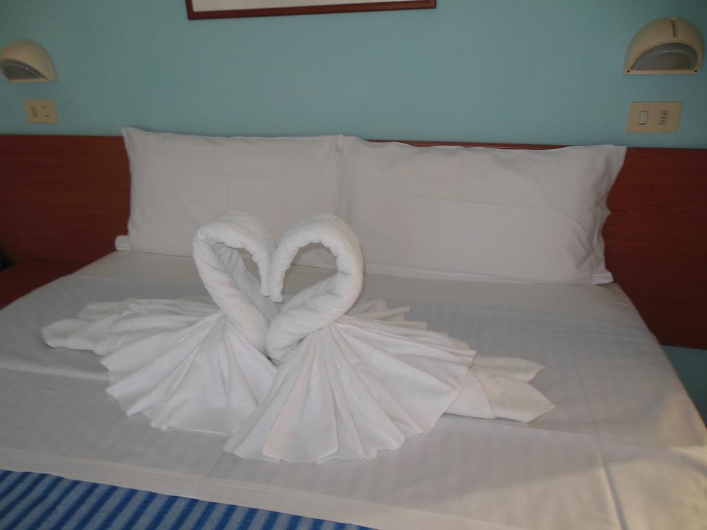 Hotel Edy Rimini Extérieur photo