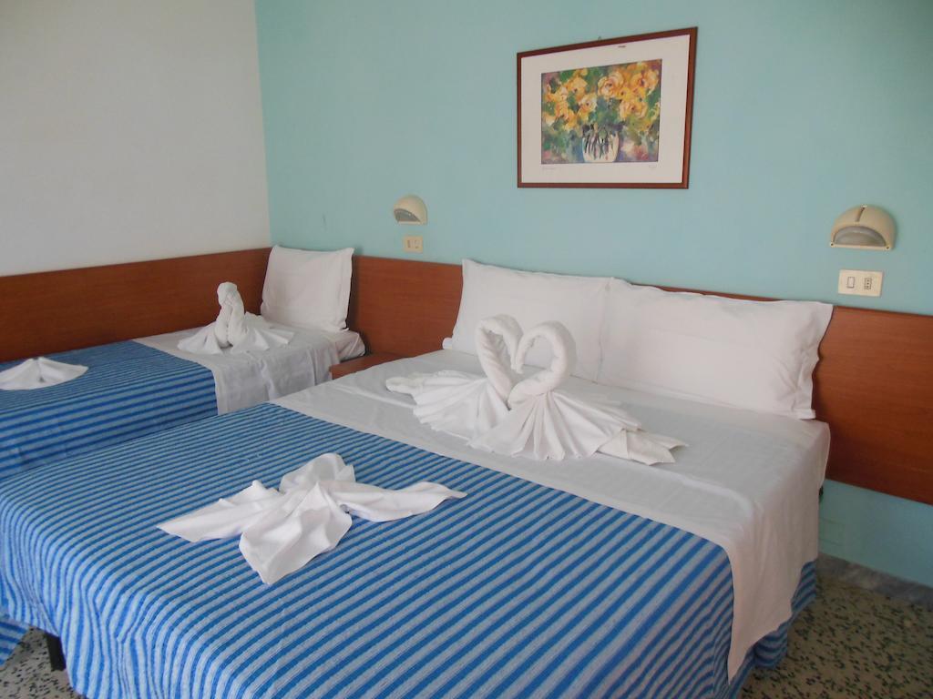 Hotel Edy Rimini Extérieur photo