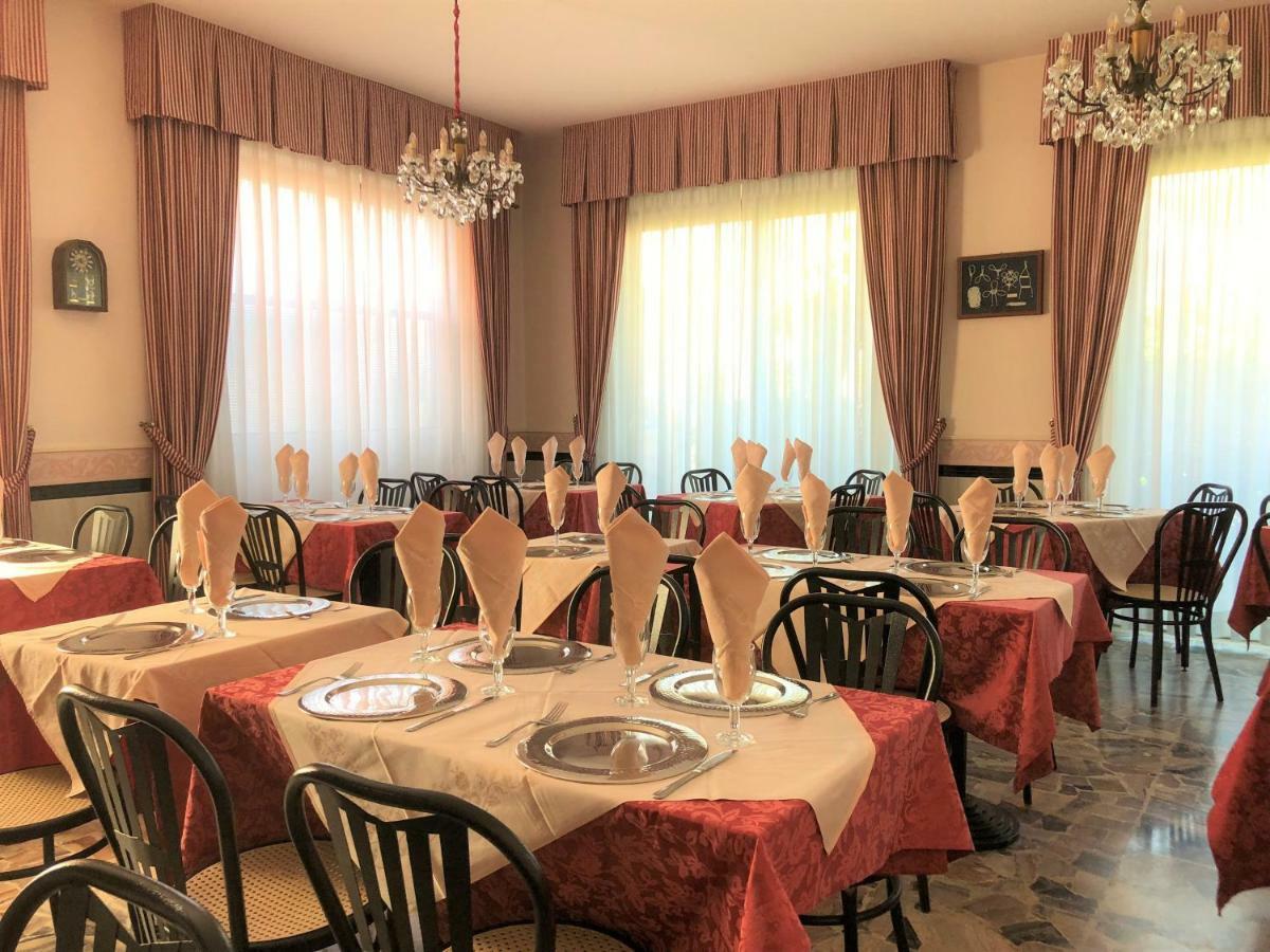 Hotel Edy Rimini Extérieur photo