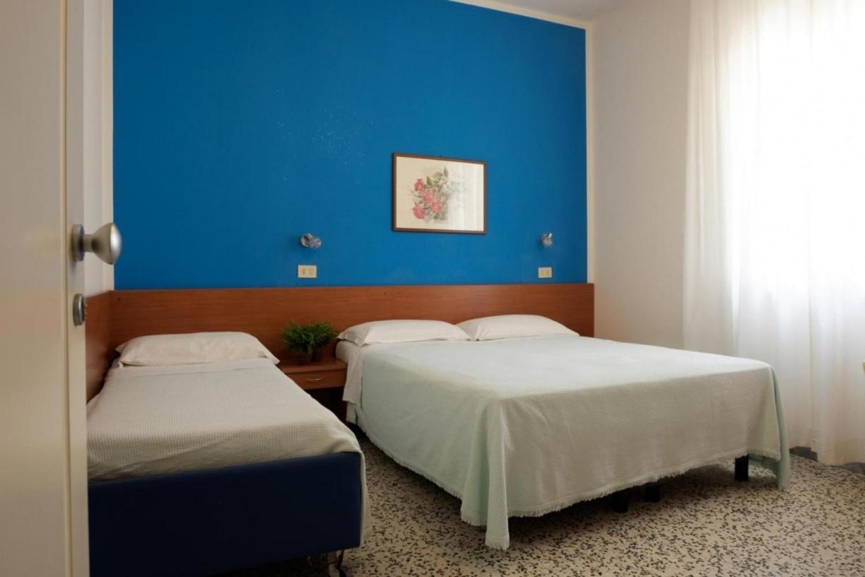 Hotel Edy Rimini Extérieur photo